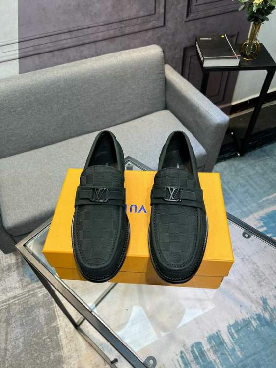 Picture of Louis Vuitton Shoes _SKULVsz38-45hnh034614529